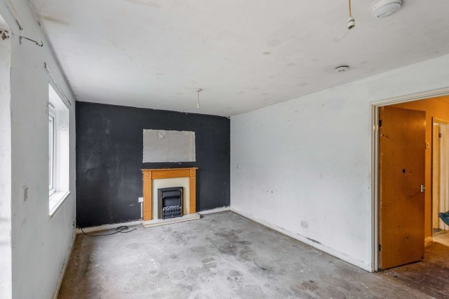 7 Lapwing Close, Allerton, Bradford, West Yorkshire, BD8 0NL 2