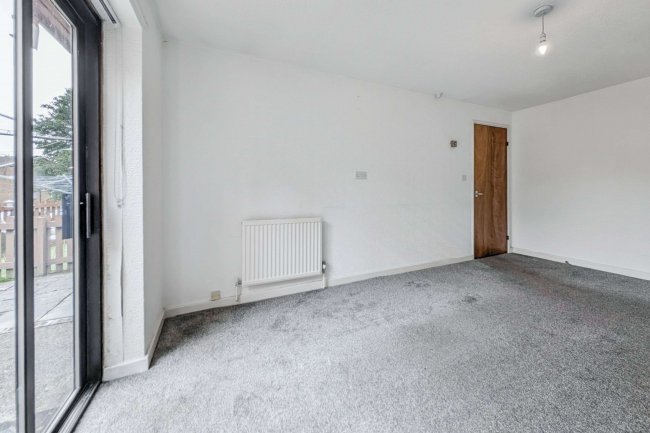 7 St. Patricks Walk, Gateshead, Tyne And Wear, NE10 9HF 10