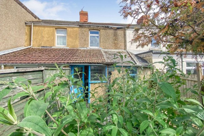 311 Cheney Manor Road, Swindon, SN2 2PE 5