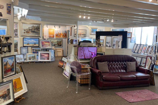 2 The Strand, Brixham, Devon TQ5 8EH 4