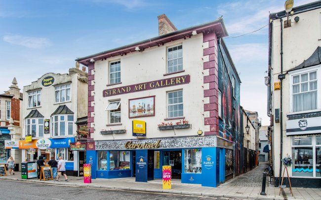 2 The Strand, Brixham, Devon TQ5 8EH 4