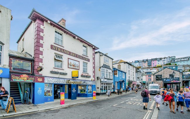 2 The Strand, Brixham, Devon TQ5 8EH 4
