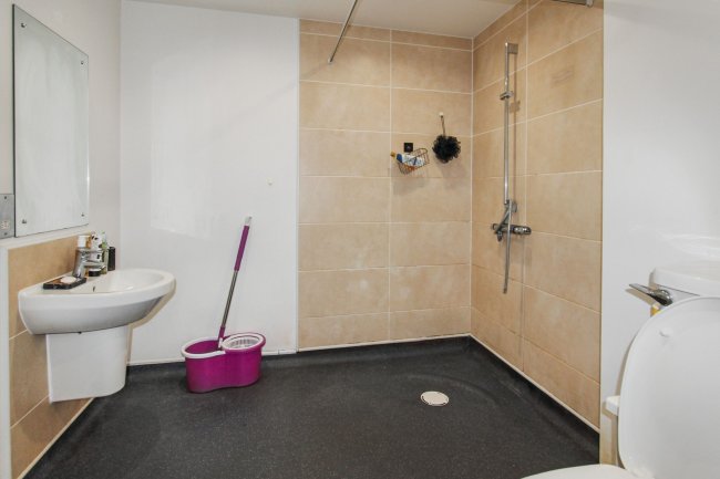 Flat 307 Pearl Works, 2 Howard Lane, Sheffield, S1 2FT 8