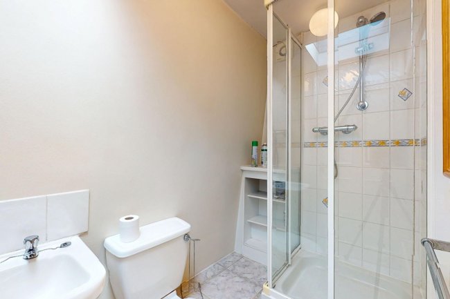 54 Richmond Road, Twickenham, TW1 3BE 3