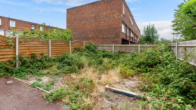 48 Tawney Road, Thamesmead, London, SE28 8EF 5