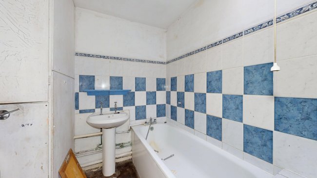 48 Tawney Road, Thamesmead, London, SE28 8EF 5