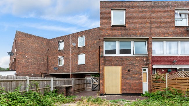 48 Tawney Road, Thamesmead, London, SE28 8EF 5