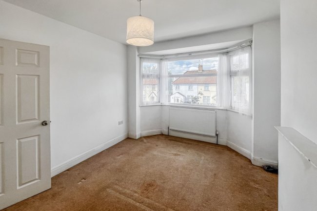 67 Long Drive, Greenford, UB6 8NA 7