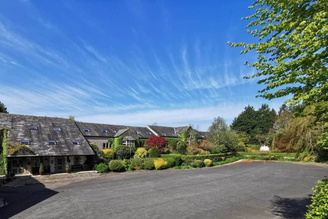 Gibbon Bridge Hotel, Green Lane, Chipping, Preston, PR3 2TQ 5