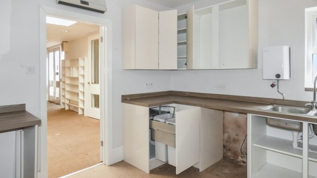 Bransgore Methodist Church, Chapel Lane, Bransgore, Christchurch, Dorset, BH23 8BN 6