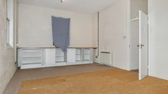 Bransgore Methodist Church, Chapel Lane, Bransgore, Christchurch, Dorset, BH23 8BN 6