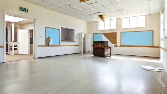 Bransgore Methodist Church, Chapel Lane, Bransgore, Christchurch, Dorset, BH23 8BN 6