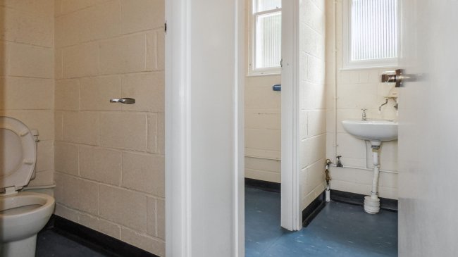 Bransgore Methodist Church, Chapel Lane, Bransgore, Christchurch, Dorset, BH23 8BN 6