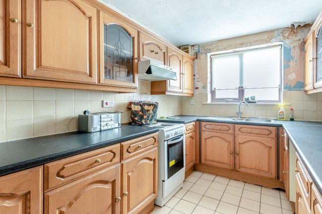 Hucknall Constitutional Club, 145 Portland Road, Hucknall, Nottingham NG15 7SB 3