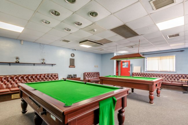 Hucknall Constitutional Club, 145 Portland Road, Hucknall, Nottingham NG15 7SB 3
