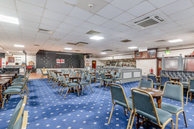 Hucknall Constitutional Club, 145 Portland Road, Hucknall, Nottingham NG15 7SB 3