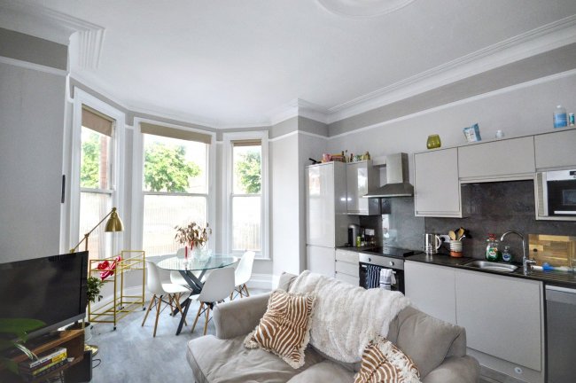 30-32 Winchester Avenue, Queens Park, NW6 7TU 3