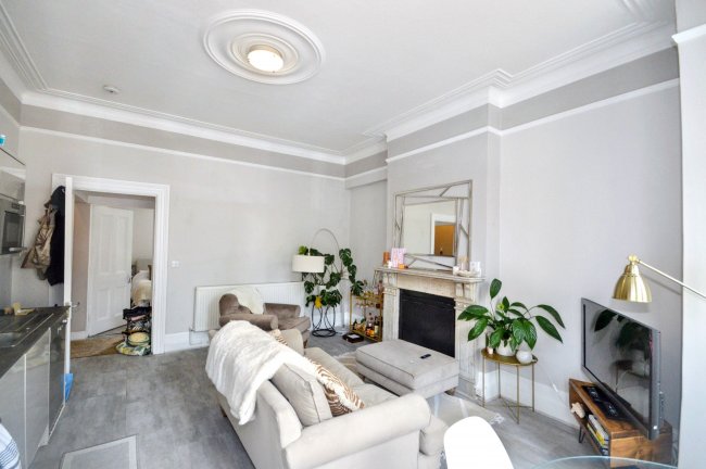 30-32 Winchester Avenue, Queens Park, NW6 7TU 3