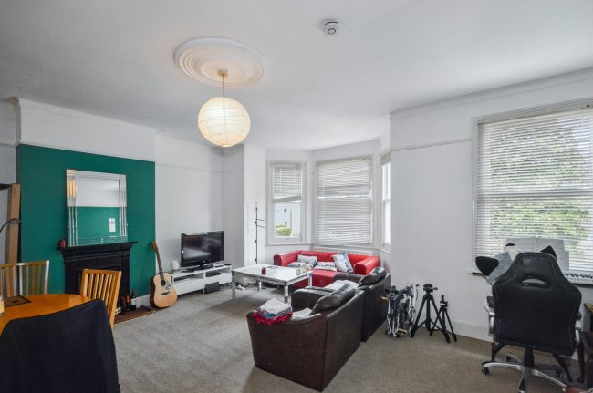 30-32 Winchester Avenue, Queens Park, NW6 7TU 3