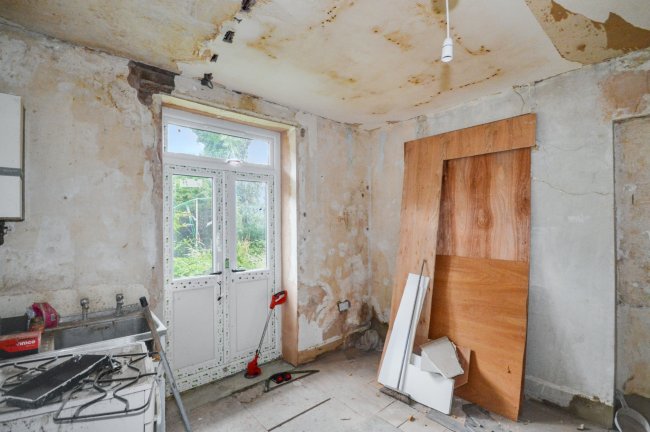 30-32 Winchester Avenue, Queens Park, NW6 7TU 3