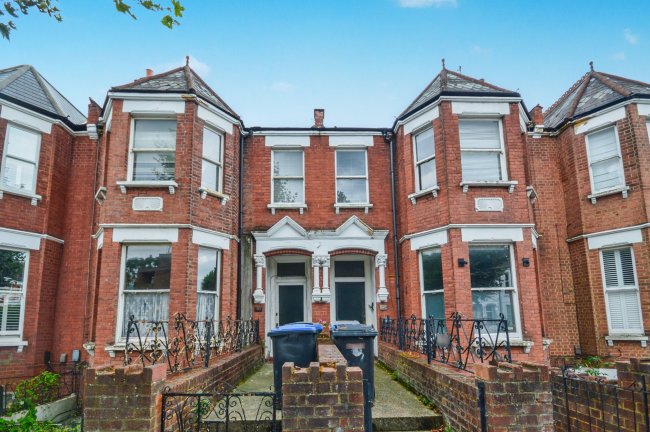 30-32 Winchester Avenue, Queens Park, NW6 7TU 3