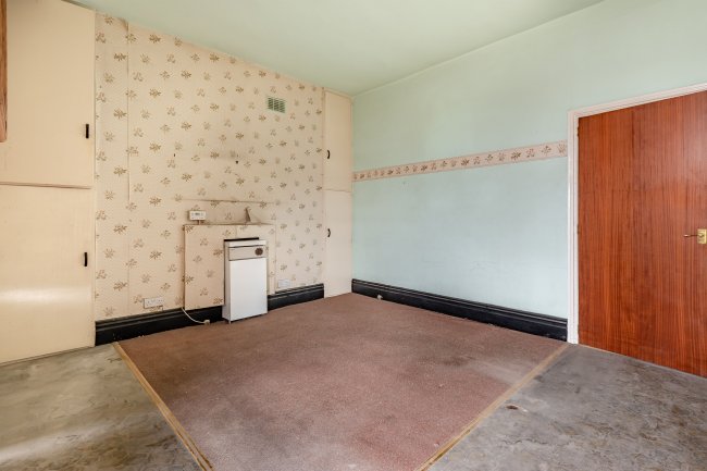 2 Stations Buildings, Warton Road, Carnforth, LA5 9BS 3