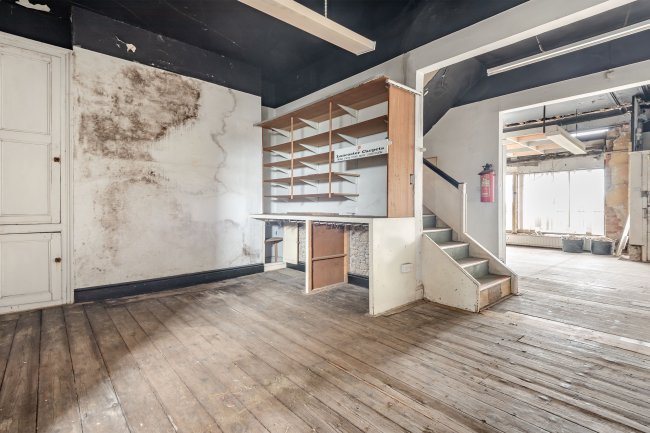 2 Stations Buildings, Warton Road, Carnforth, LA5 9BS 3