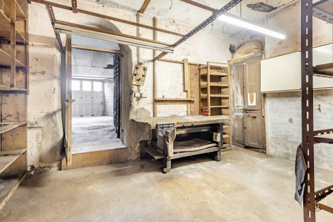 2 Stations Buildings, Warton Road, Carnforth, LA5 9BS 3