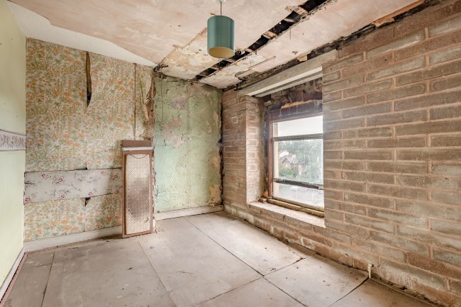 2 Stations Buildings, Warton Road, Carnforth, LA5 9BS 3