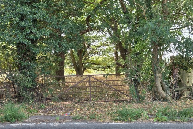 Land on the south side of Northaw Road West, Potters Bar, Hertfordshire, EN6 4QY 4