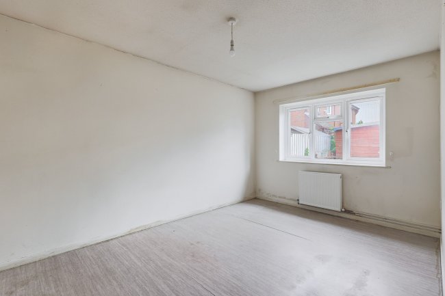 20 Deans Way, Gloucester, Gloucestershire, GL1 2QN 4