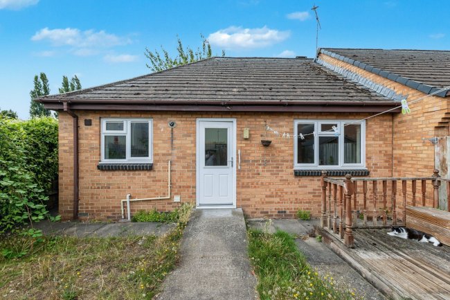 20 Deans Way, Gloucester, Gloucestershire, GL1 2QN 4