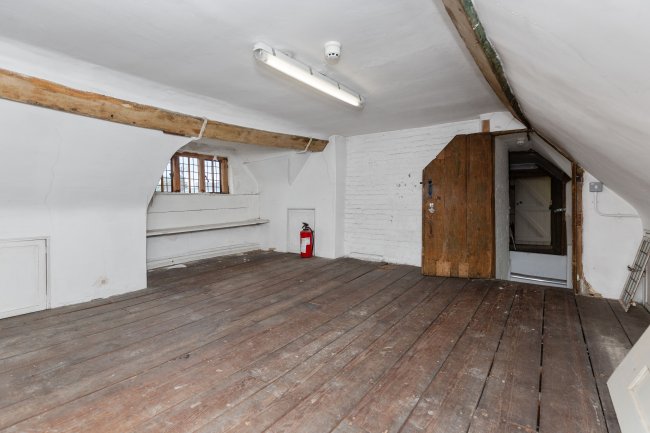 Church Farm House Museum, Church End, Greyhound Hill, London NW4 4JR 1