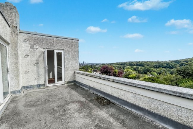 79 Riddlesdown Road, Purley, Surrey, CR8 1DH 9