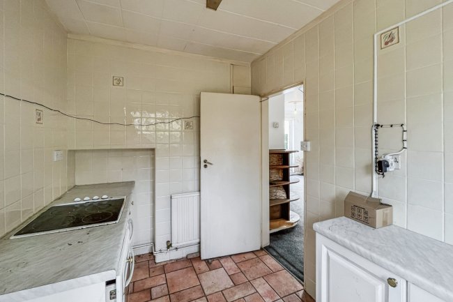 79 Riddlesdown Road, Purley, Surrey, CR8 1DH 9