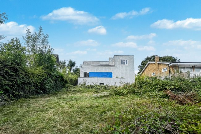 79 Riddlesdown Road, Purley, Surrey, CR8 1DH 9