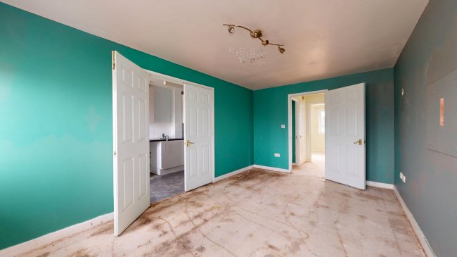 41 Peppermint Place, Leytonstone, London, E11 4YQ 2