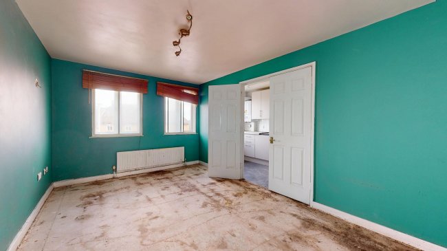 41 Peppermint Place, Leytonstone, London, E11 4YQ 2