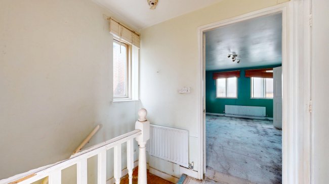 41 Peppermint Place, Leytonstone, London, E11 4YQ 2