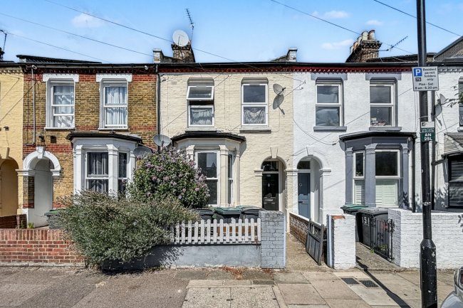 Flat A, 155 Antill Road, Tottenham Hale, London, N15 4BB 4