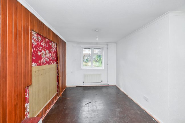 71 Downfield Road, Cheshunt, Hertfordshire, EN8 8SR 6