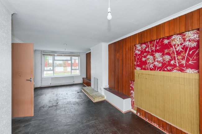 71 Downfield Road, Cheshunt, Hertfordshire, EN8 8SR 6