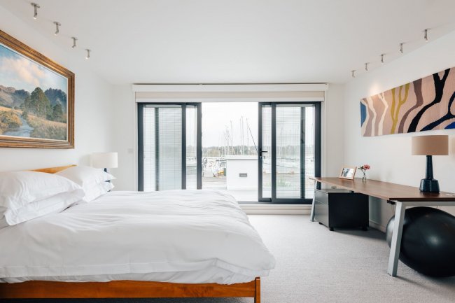 27 Crowsport, Hamble, Hampshire, SO31 4HG 7