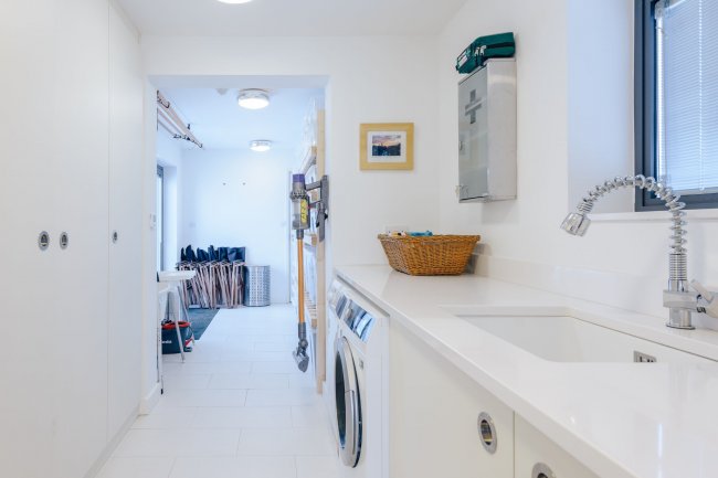 27 Crowsport, Hamble, Hampshire, SO31 4HG 7