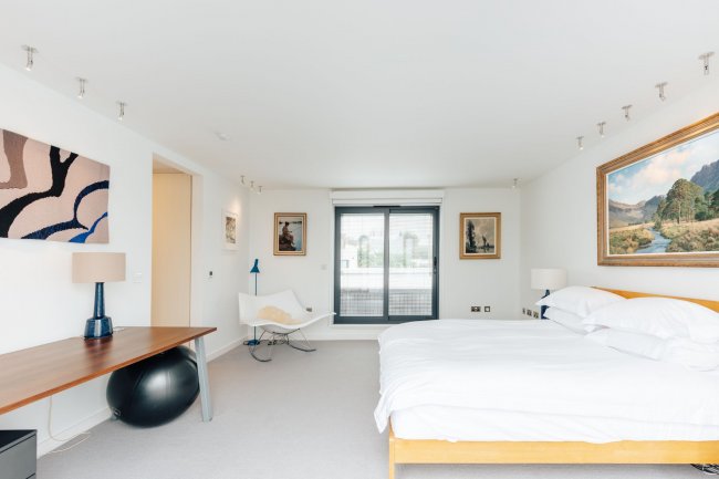 27 Crowsport, Hamble, Hampshire, SO31 4HG 7