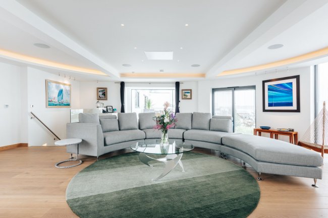 27 Crowsport, Hamble, Hampshire, SO31 4HG 7