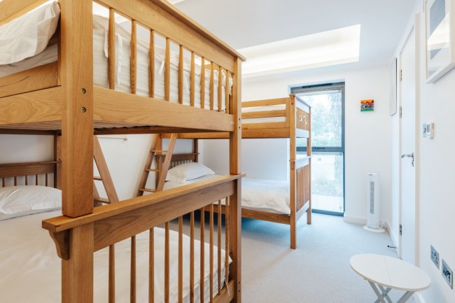 27 Crowsport, Hamble, Hampshire, SO31 4HG 7