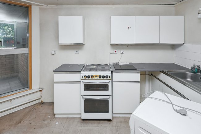 11 Whistler Walk, World's End Estate, Chelsea, London, SW10 0EP 9