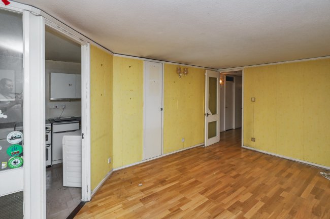 11 Whistler Walk, World's End Estate, Chelsea, London, SW10 0EP 9