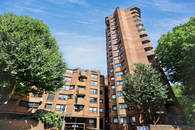11 Whistler Walk, World's End Estate, Chelsea, London, SW10 0EP 9